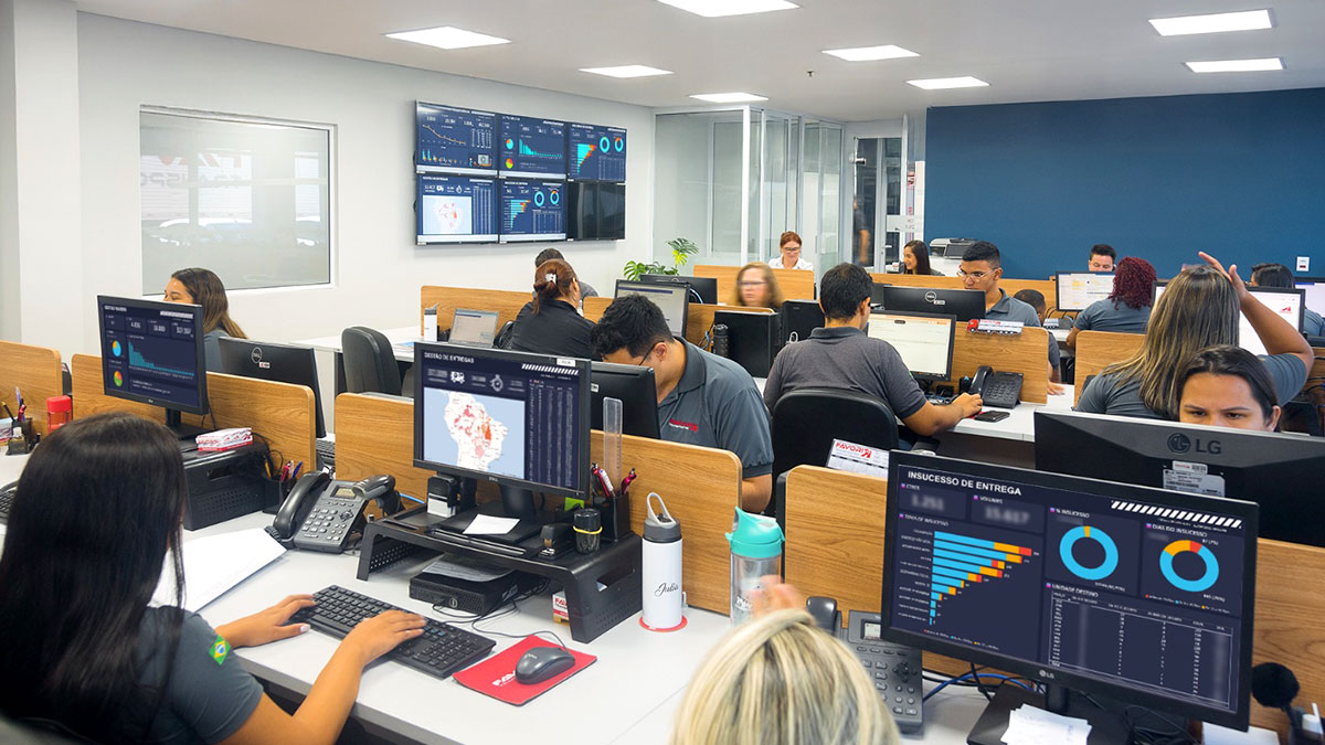 Escritório da Torre de Controle da Favorita Transportes